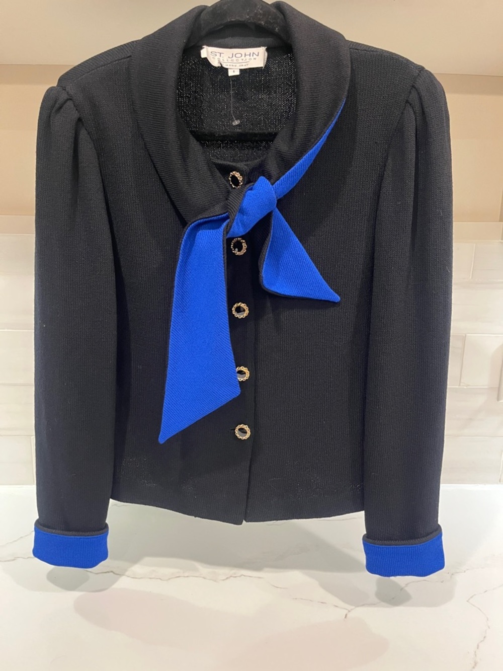 St. John Black Knit Jacket Scarf Collar Gold Buttons Blue Trim Size 6 - Picture 3 of 11